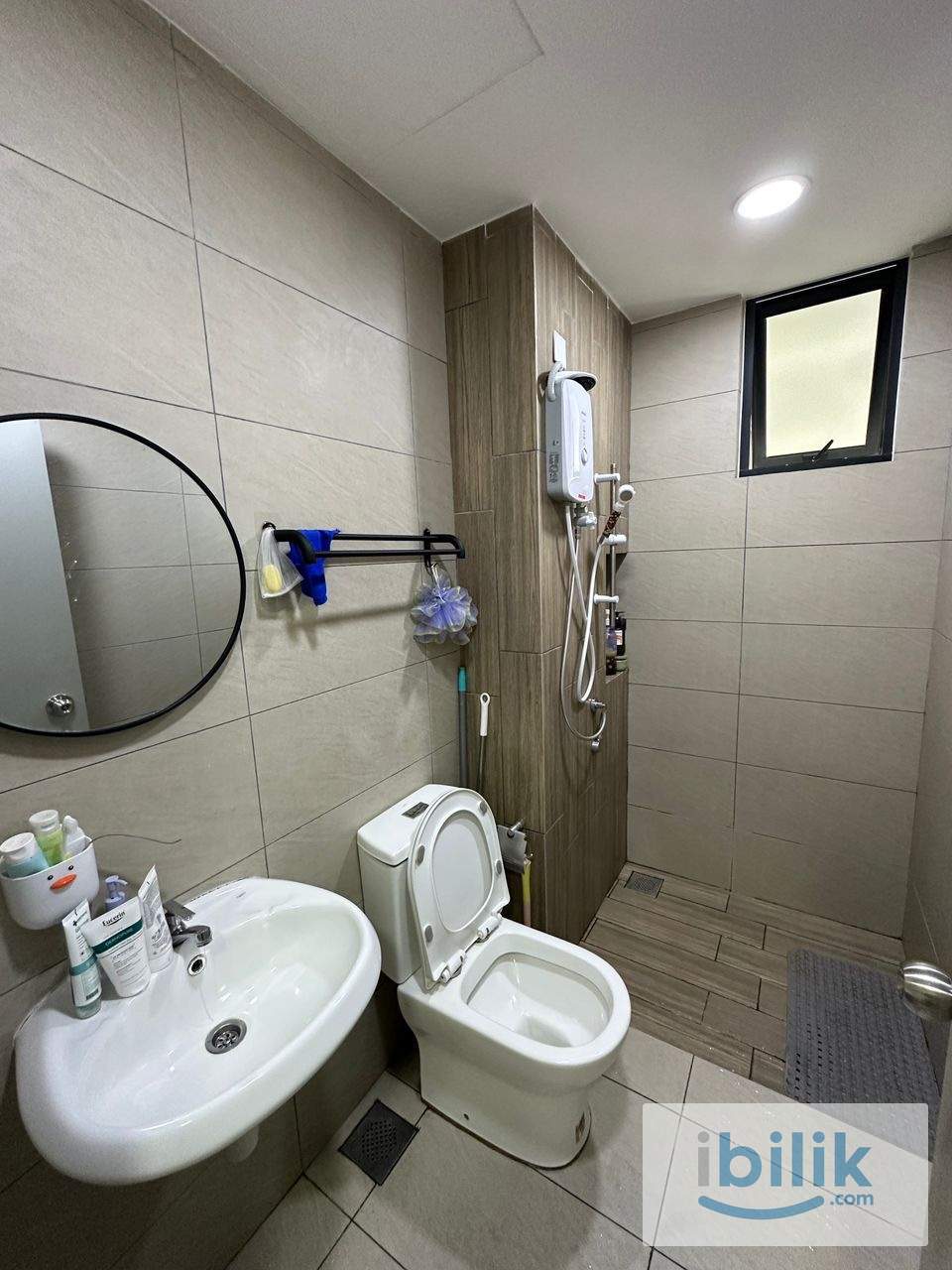 YouCity3 Male unit Medium Room 🥳 Direct link MRT Station  - Image 4
