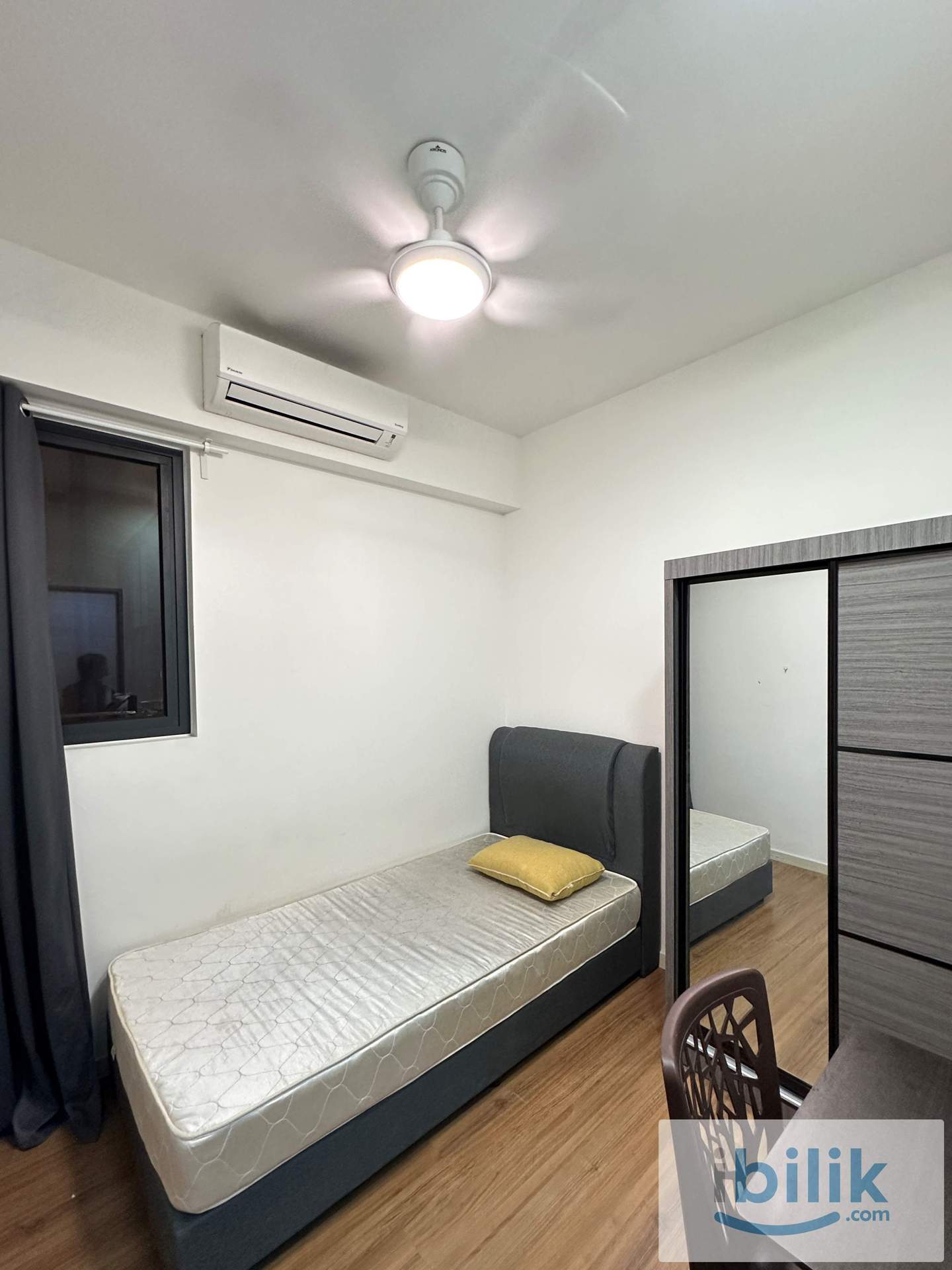 Mvertica Maluri KL Male Unit Small Room , Near MRT  - Image 1