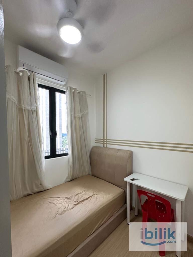 YouCity3 Male Unit Small Room with Sunlight 😍Direct MRT station 🚝 - Image 1