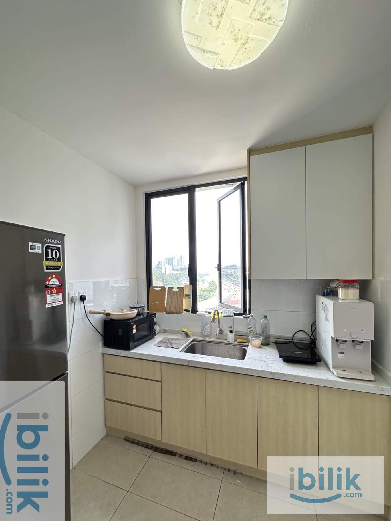 YouCity3 Cheras Female Small Room with Sunlight 😍Direct MRT station 🚝 - Image 3