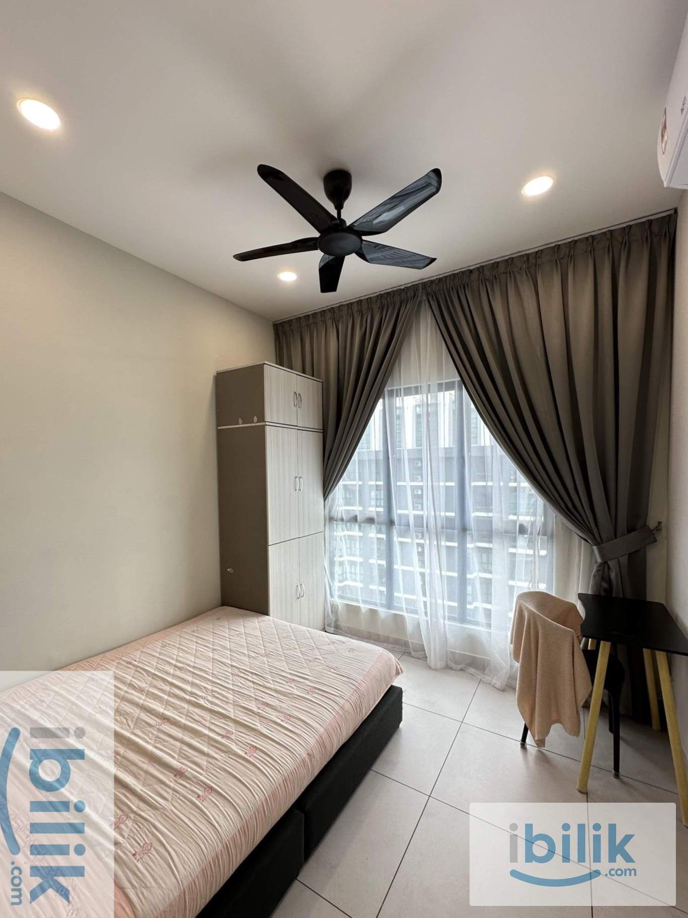 Majestic Maxim Cheras KL Female Medium Room😍Near MRT station  - Image 1