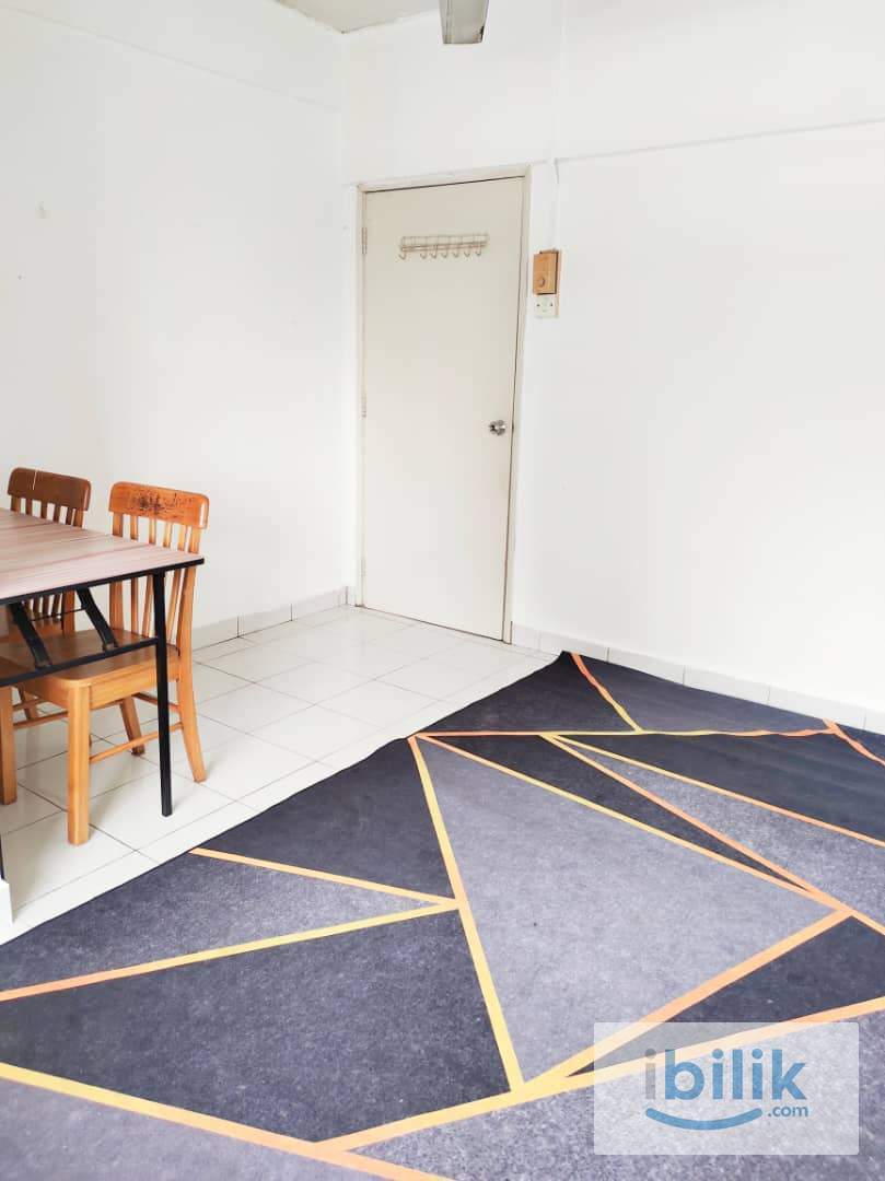 MIDDLE ROOM FOR RENT 🏡 - Image 4