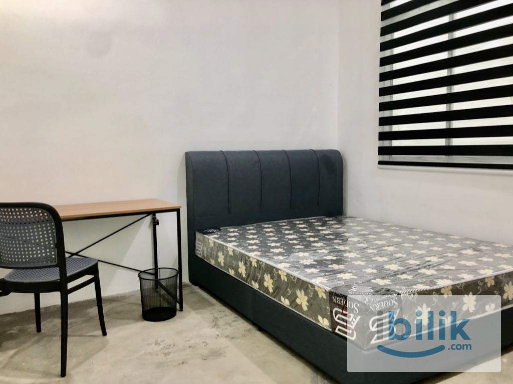 FREE Air & Api, Private Room Queen Bed @Duyong,Semabok,Bukit Katil,Bukit Baru - Image 1