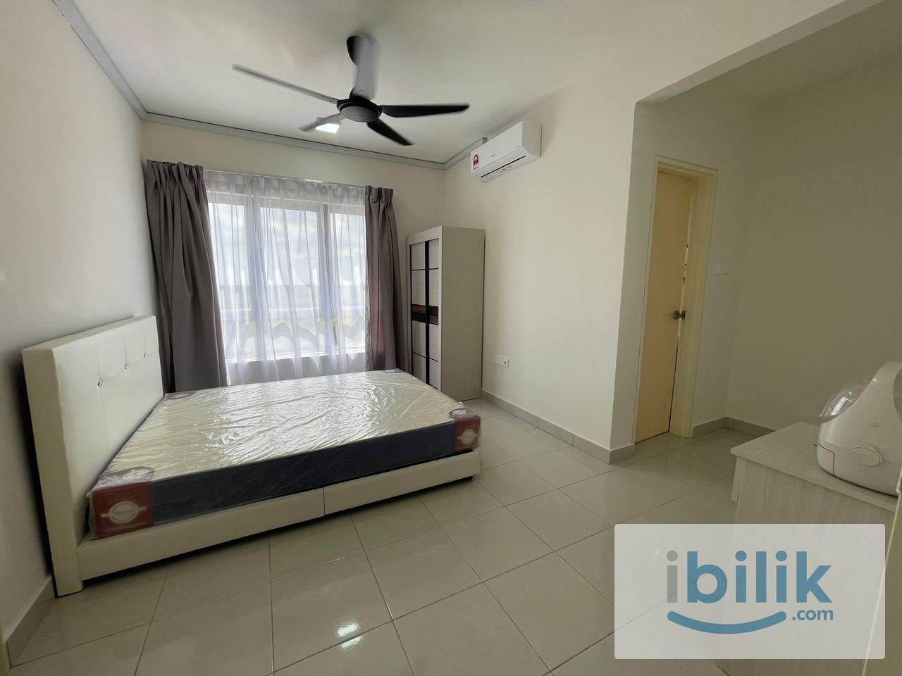 Female Unit - Master Room with aircond at Cyberjaya Aspire Residence - available starting Sept26 - Image 1
