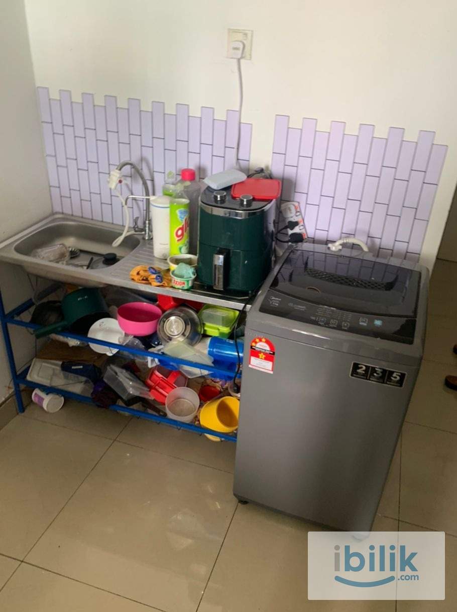 Balcony big Twin Room(girl)  at Menara U2,Shah Alam,3 min WALKING DISTANCE TO MSU & AEON SHAH ALAM - Image 2