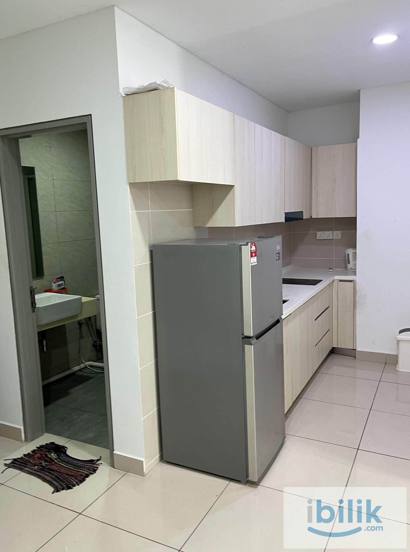 Air Cond Mid Room at Vivo Residential Suites @ 9 Seputeh Condominium, Old Klang Road,Near to Mid Valley, Kl Sentral - Image 3