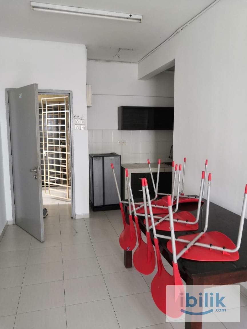 Condo 3 Room for rent at South City Plaza, Seri Kembangan,Free shuttle bus to UPM &APU, Walking distance to MRT serdang - Image 6