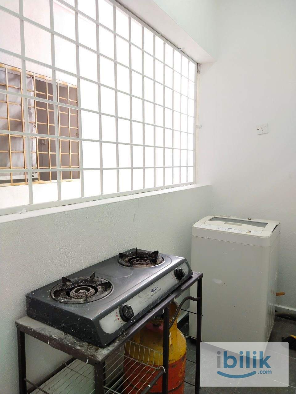 Condo 3 Room for rent at South City Plaza, Seri Kembangan,Free shuttle bus to UPM &APU, Walking distance to MRT serdang - Image 6