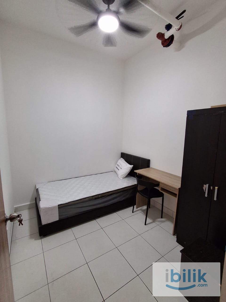  Single Room  Avenue Crest, Shah Alam,Batu 3 , Sek 22. Near Glenmarie .24 HOUR SECURITY!Nearby Giant, Tesco, Msu - Image 1