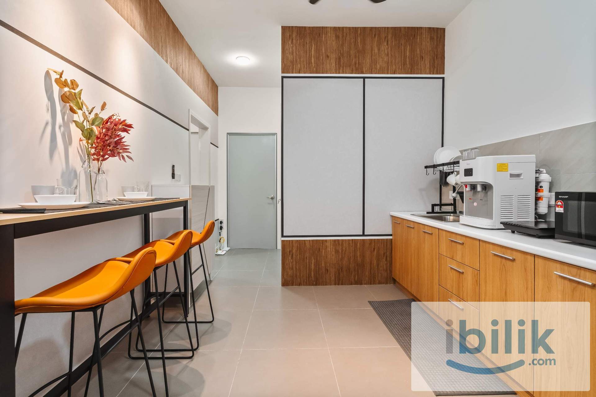 Master Room at Aster Residence near to MRT Tmn Connaught - Image 3