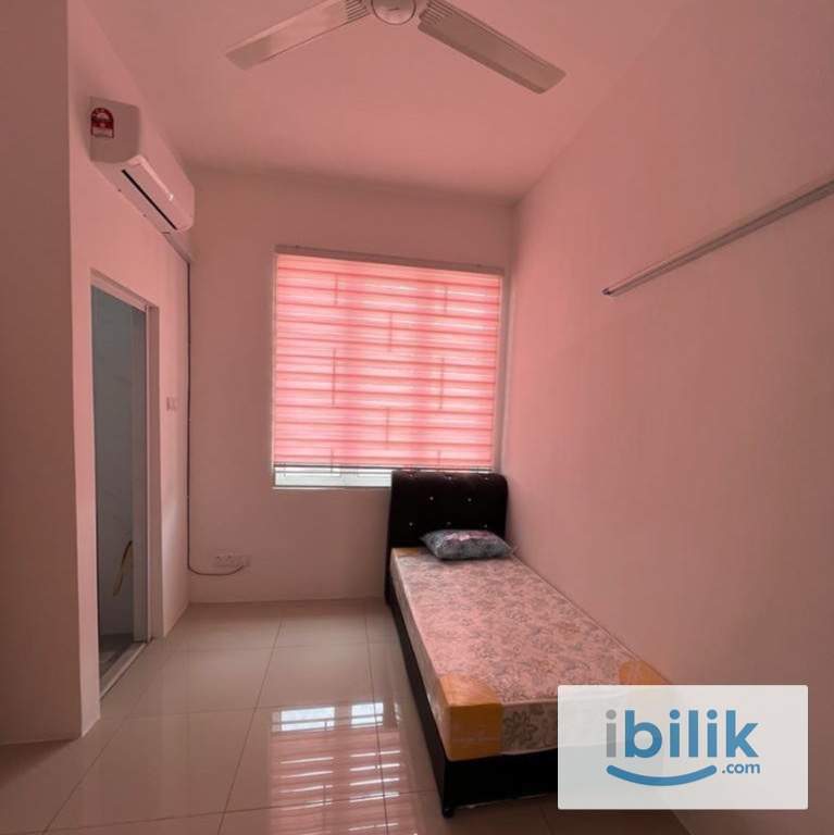 🔥 March Room Rental Offer! 🔥 Middle Room | Shared Bathroom | RM 450 (utilities included) - Image 3