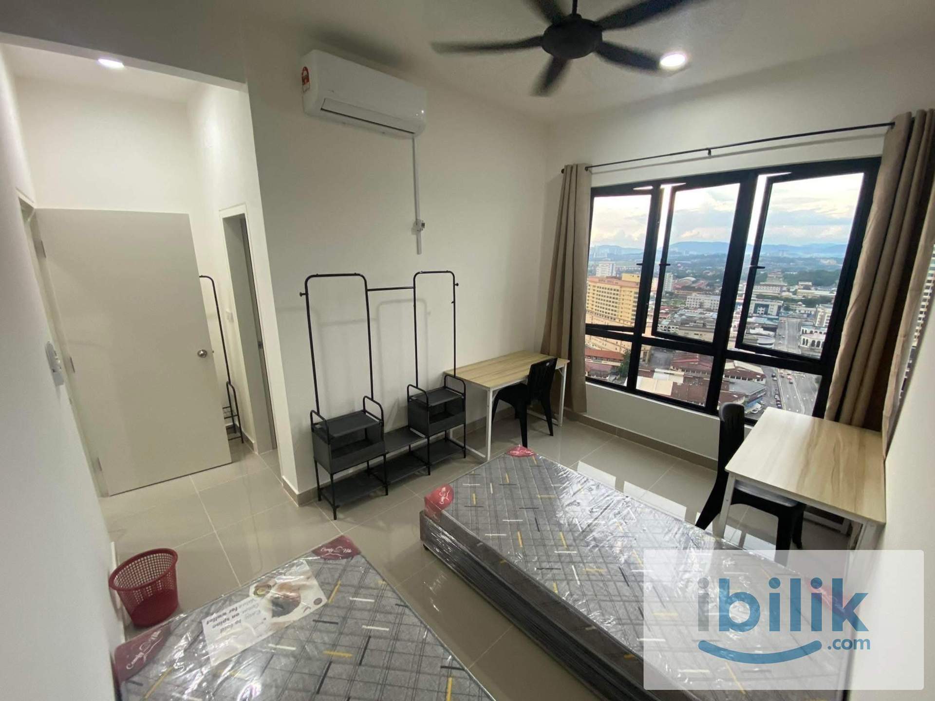 Master Room - Image 1
