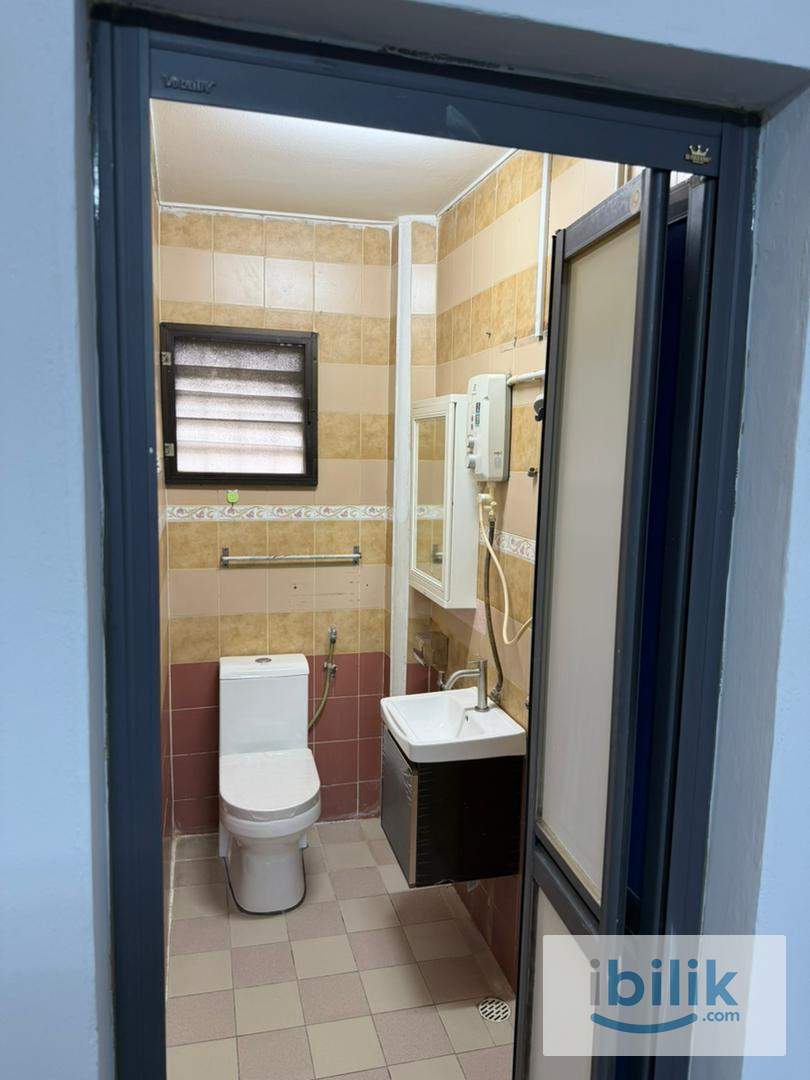 Sri Petaling Terrace House For Rent - Image 10