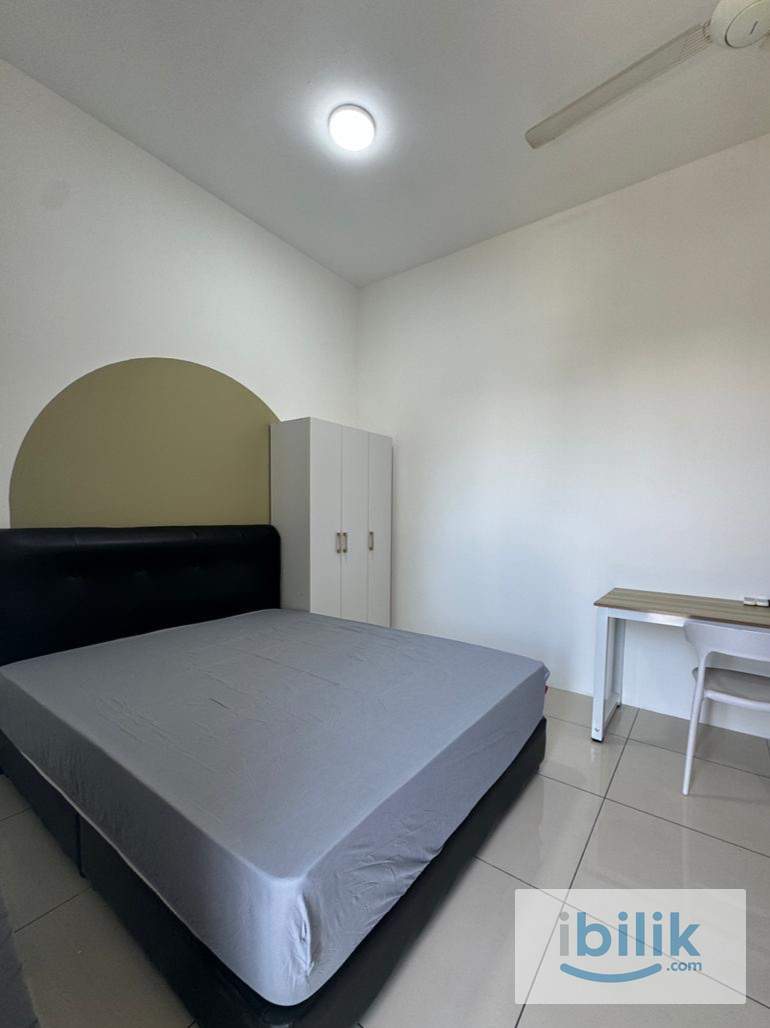 Nice Balcony Room at Imperial Residence Sungai Ara Penang - Image 3