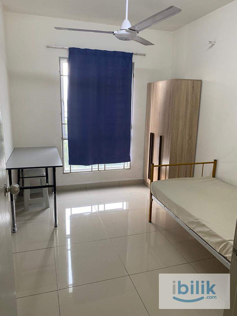 Middle Room for Rent - Image 1