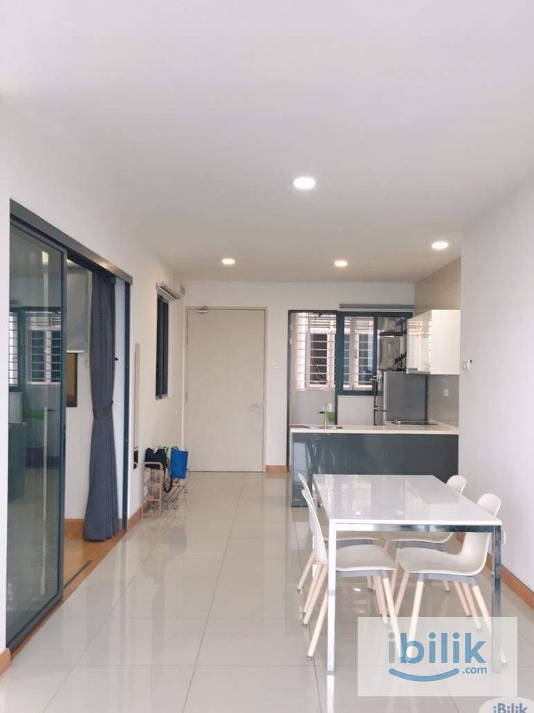 small room - Image 1