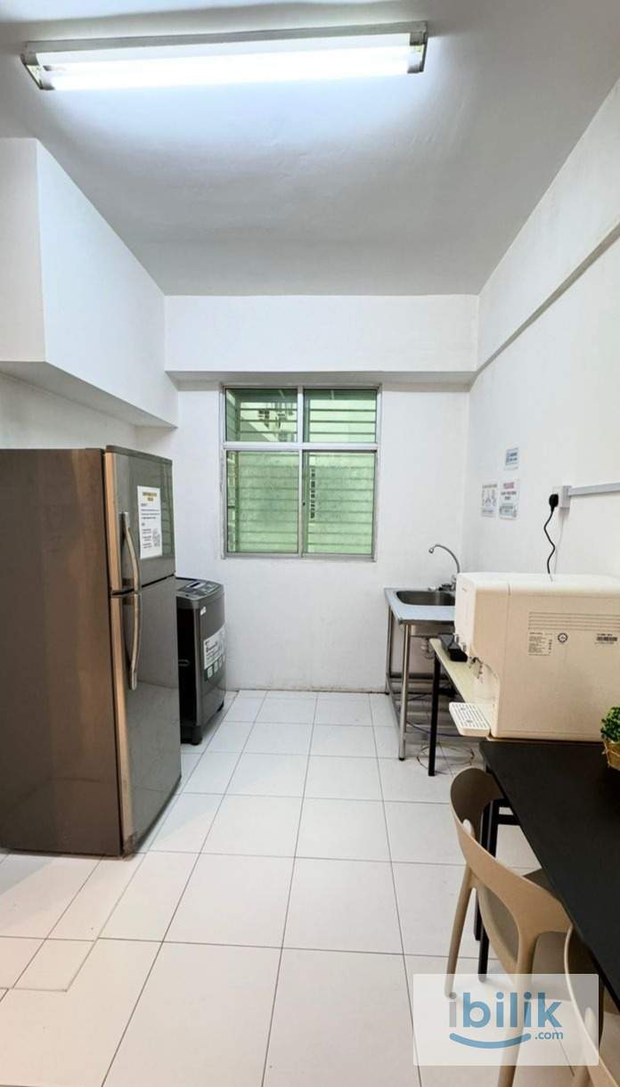 Perai BALCONY ROOM FOR RENT at Prai Pinang Laguna Waterpark Condo🌟 RM 650 - Image 2