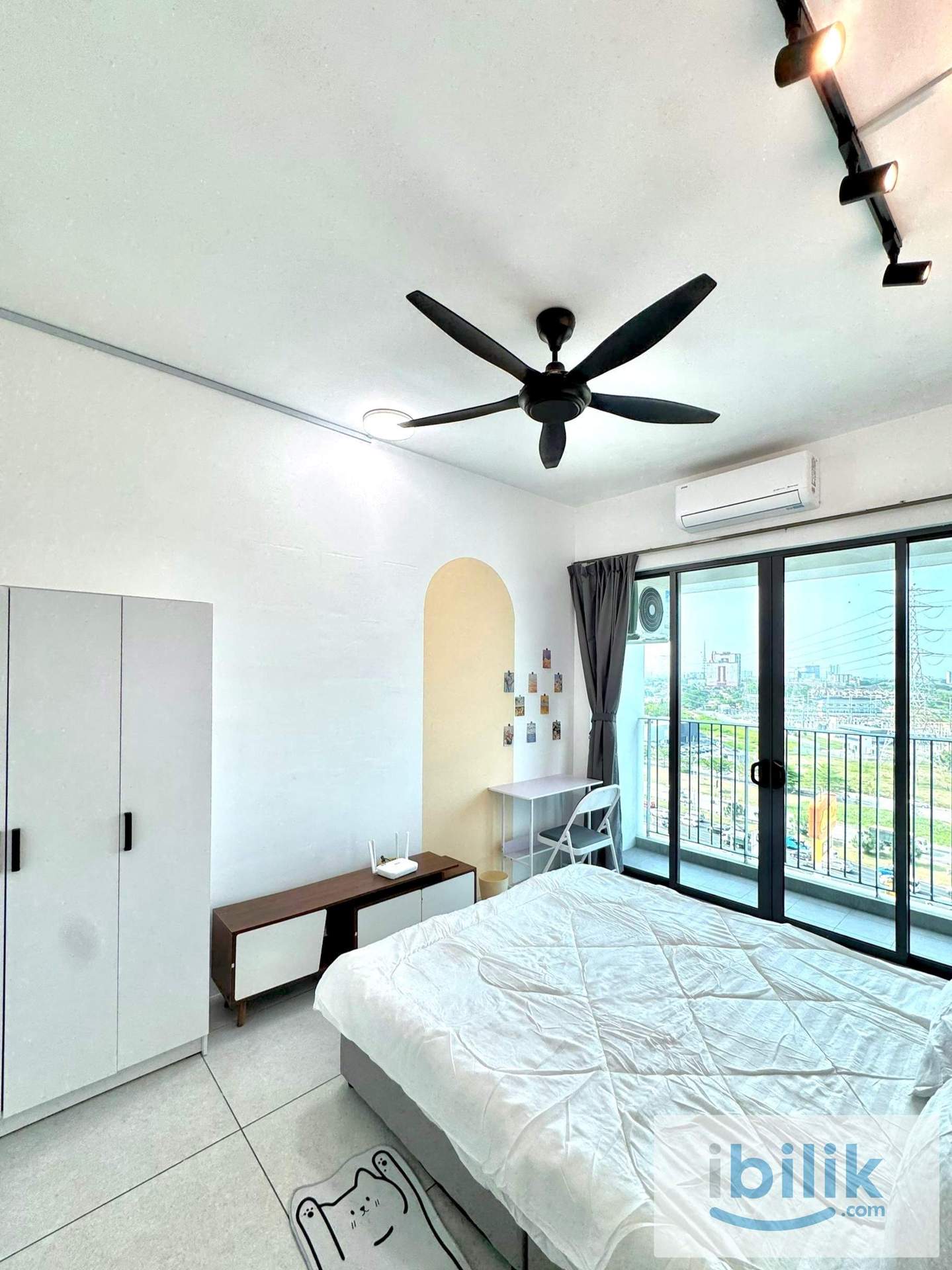 Perai FEMALE DELUXE BALCONY ROOM FOR RENT (Female Unit)  at Prai Meritus Residensi🌟 RM 600-800 - Image 1