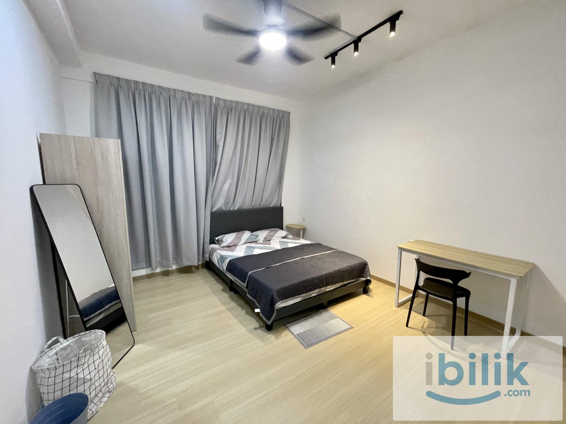 MALE/MIXED UNIT @ 3 MINS WALKING I-CITY MALL @  BECENTRAL 2 CONDO FOR RENT - Image 1