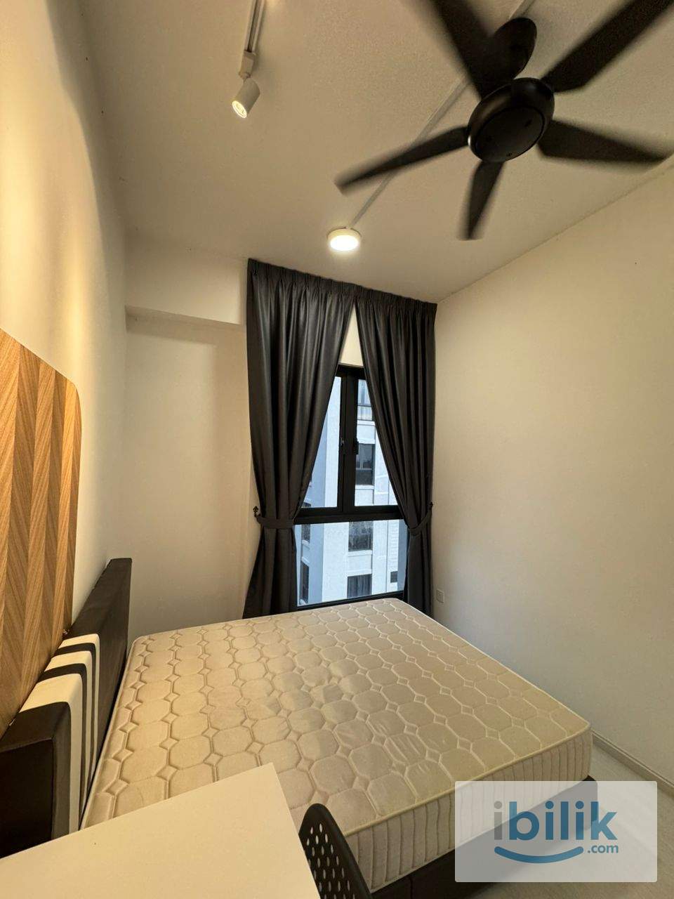 Middle room mix gender mix race fully furnished unit for rent - Image 1