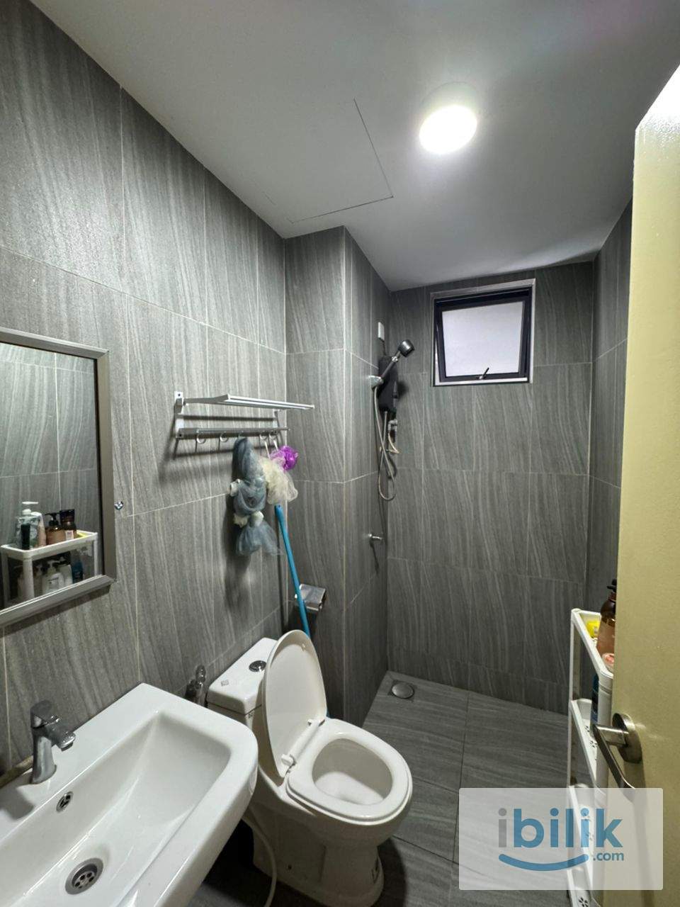 Single room mix gender mix race fully furnished unit for rent - Image 7