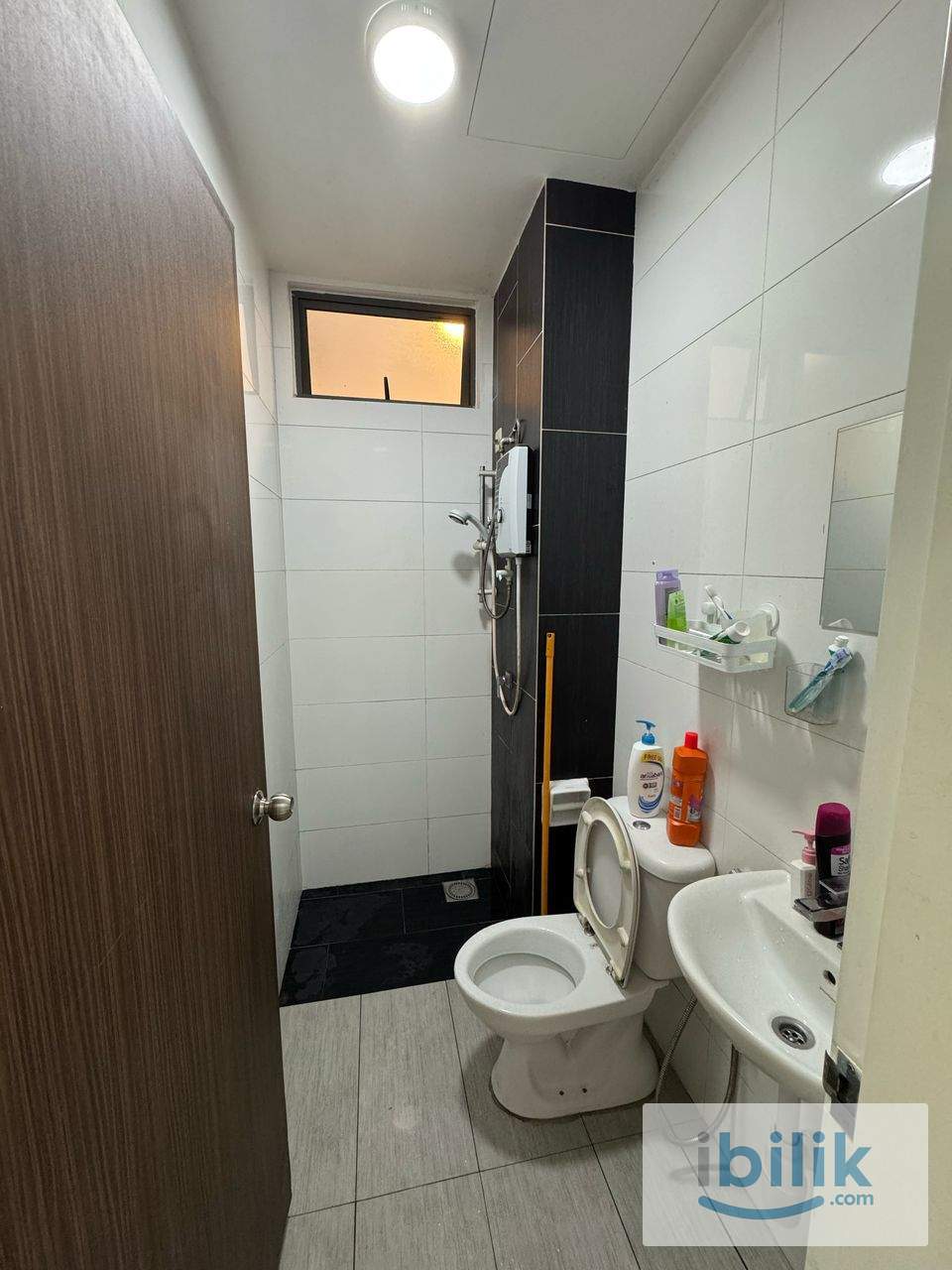 Female unit single room no ac fully furnished unit for rent - Image 5