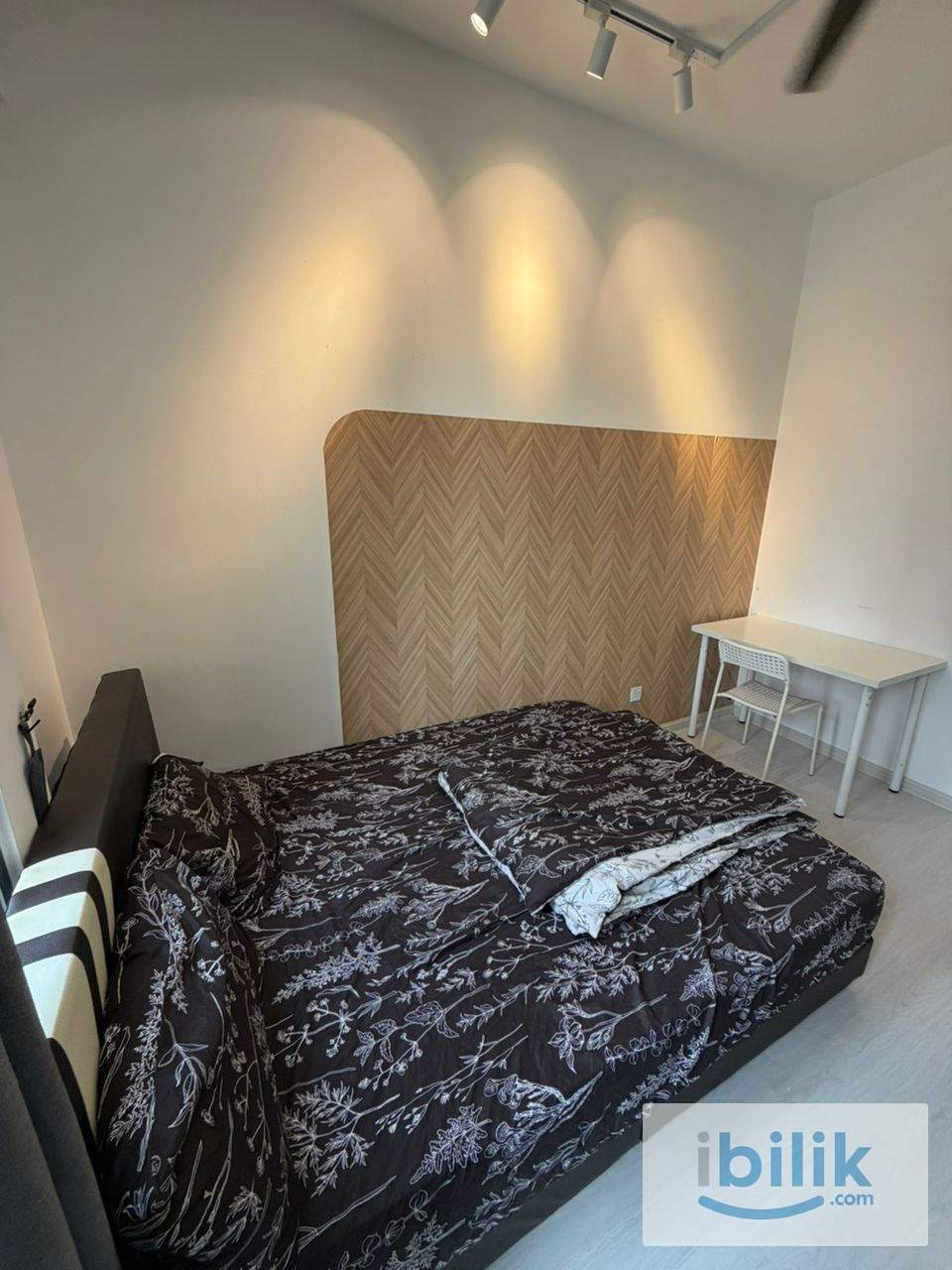 Master room mix gender mix race fully furnished for rent - Image 1
