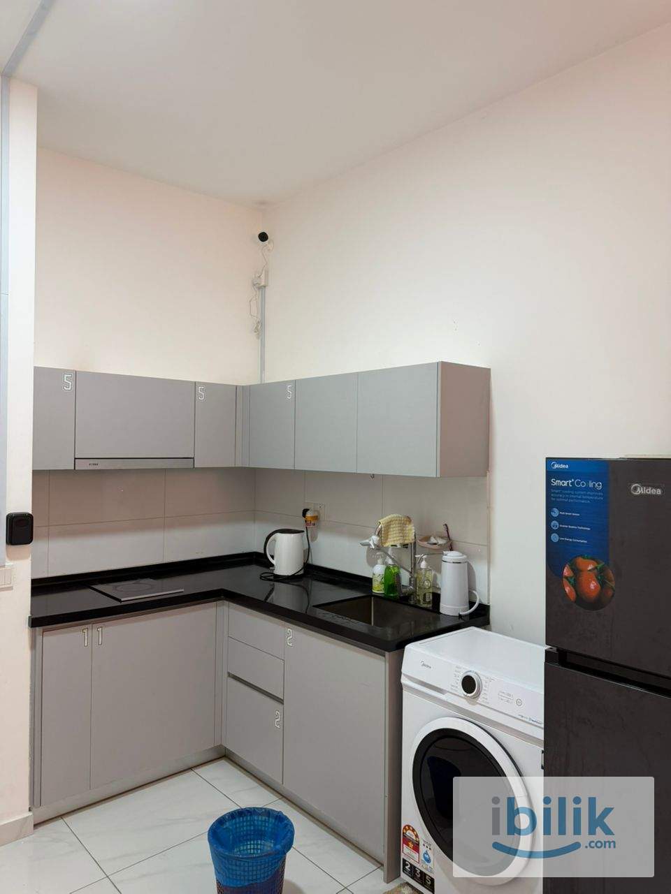Master room mix gender mix race fully furnished for rent - Image 6