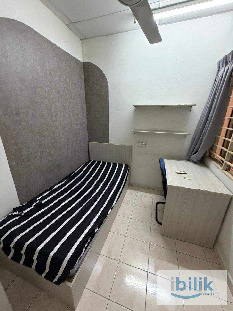 Single room at Taman Connaught landed house fully furnished for rent - Image 4