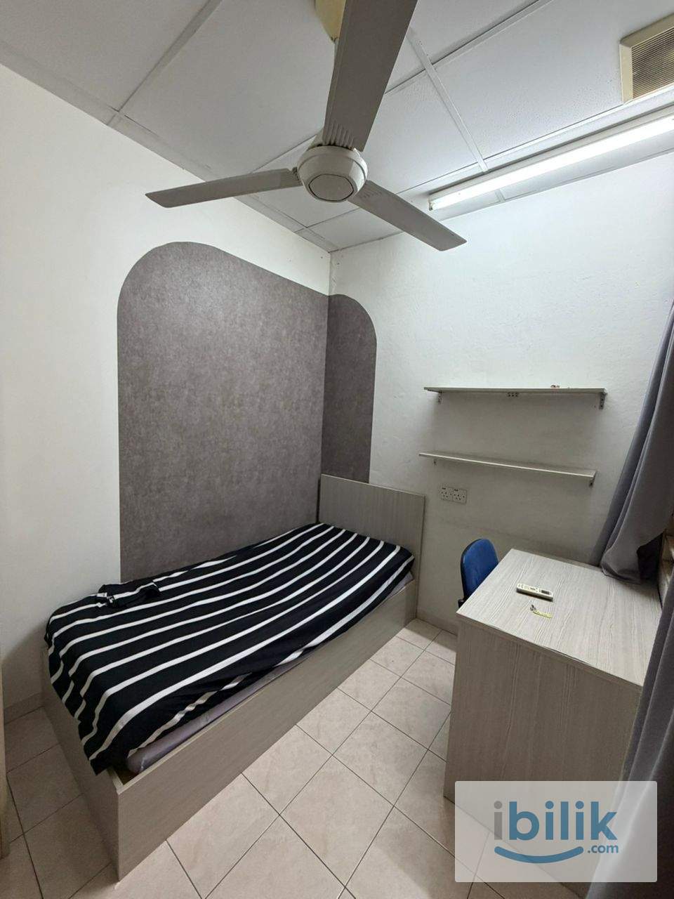 Single room at Taman Connaught landed house fully furnished for rent - Image 2