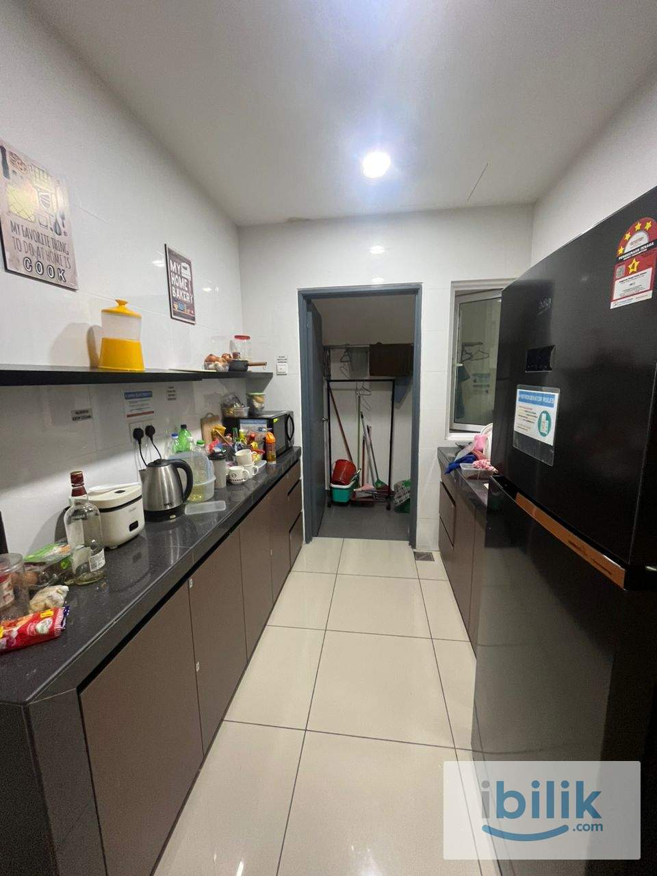 Single room fully furnished mix gender mix race unit for rent - Image 8