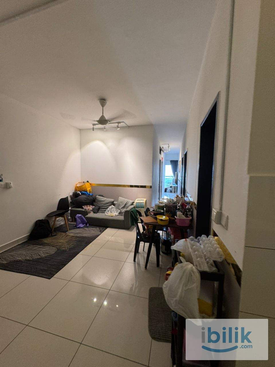 Female unit master room mix race fully furnished for rent - Image 5