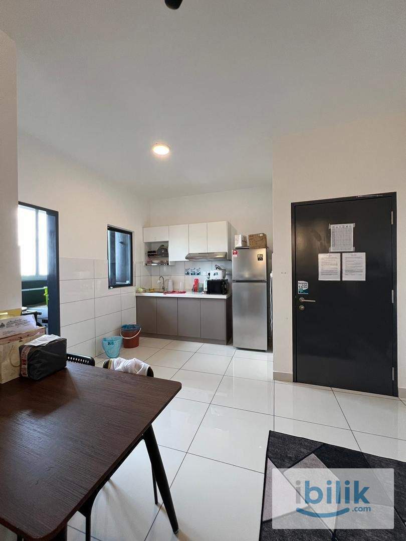 Middle room fully furnished mix gender mix race unit for rent - Image 6