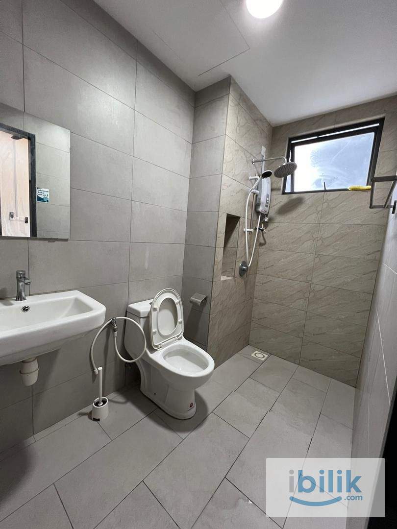 Middle room fully furnished mix gender mix race unit for rent - Image 8