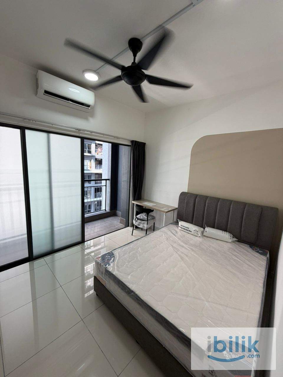 Middle balcony room mix gender mix race fully furnished for rent - Image 1