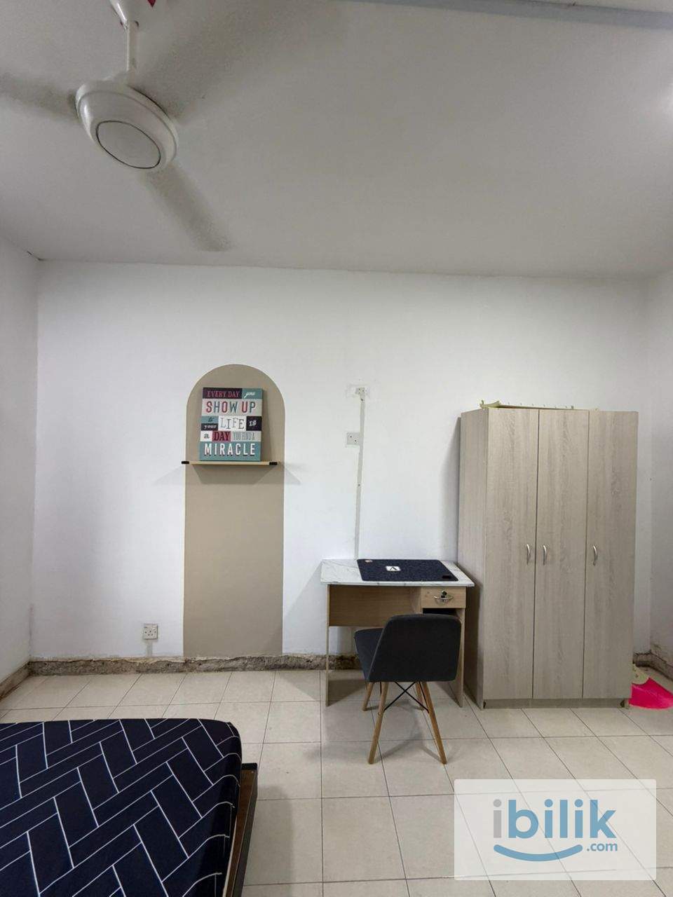 Female unit master room fully furnished mix race for rent - Image 4