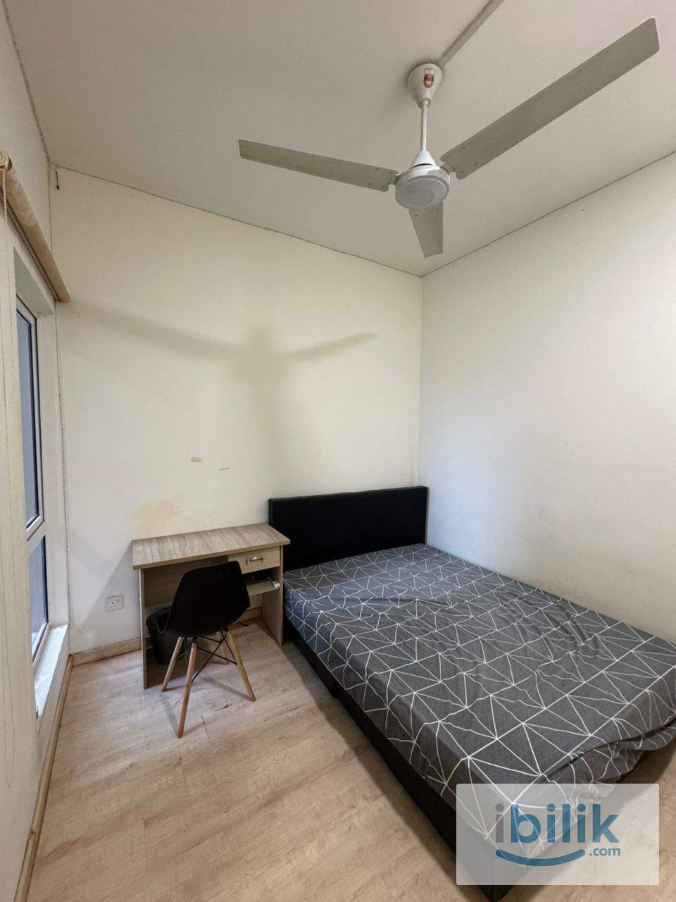 Middle room mix gender mix race fully furnished unit for rent - Image 3