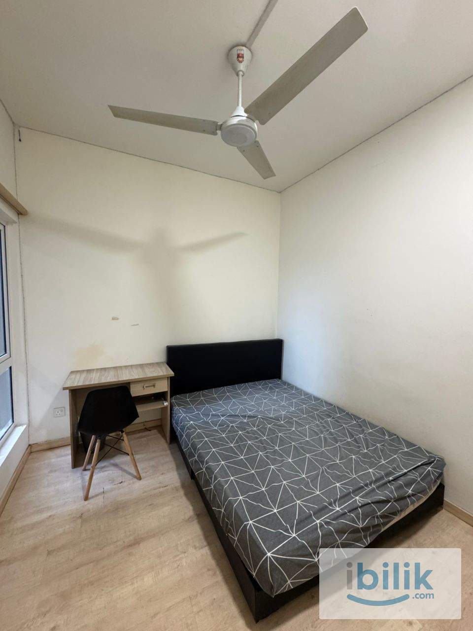 Middle room mix gender mix race fully furnished unit for rent - Image 4