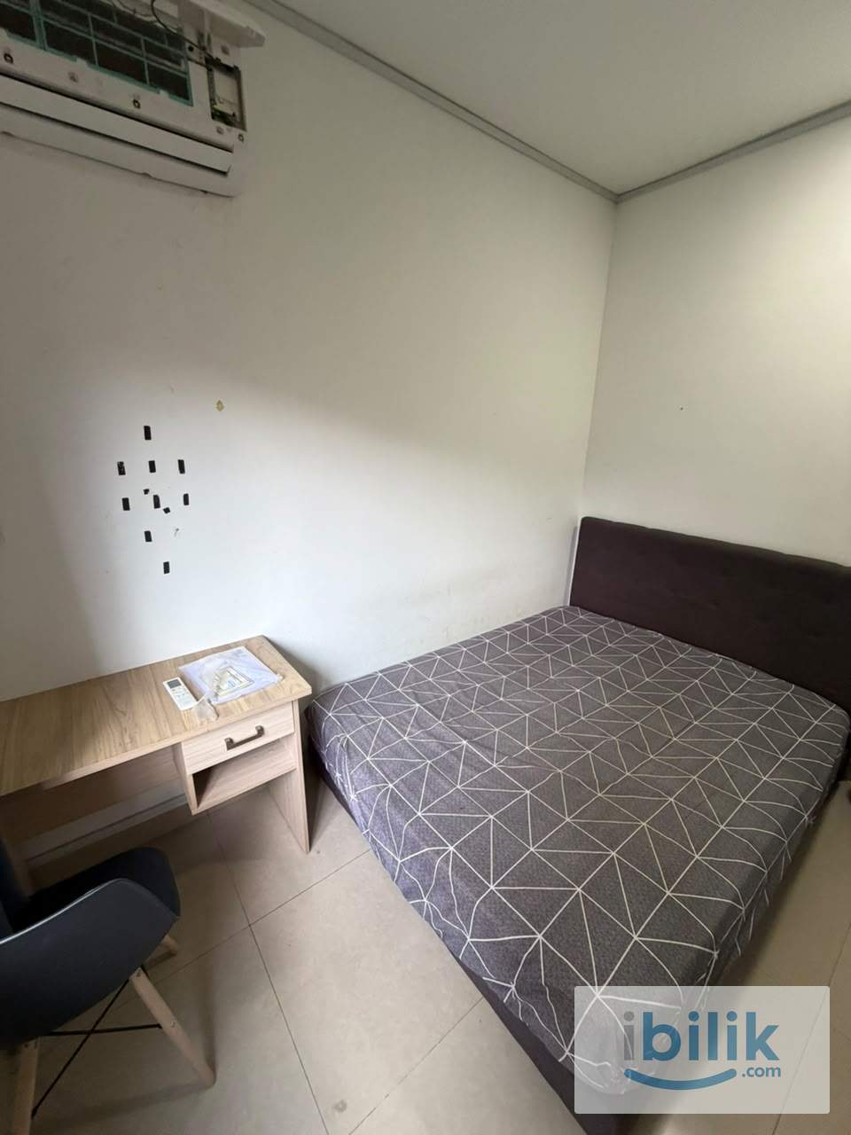 Middle room mix gender mix race fully furnished for rent - Image 3