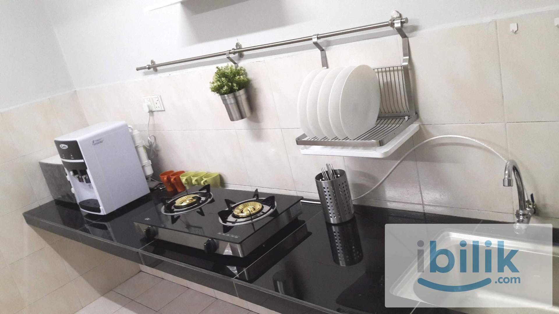 Nice Medium Room for rent, Suriamas, Bandar Sunway - Image 3