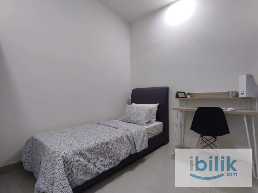 👨 All Male Small Room E at Residensi Suasana, Damansara Damai - Image 1