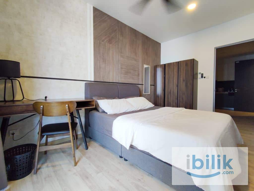 👩‍🦰 All Female Medium Room B at Emporis, Kota Damansara - Image 4