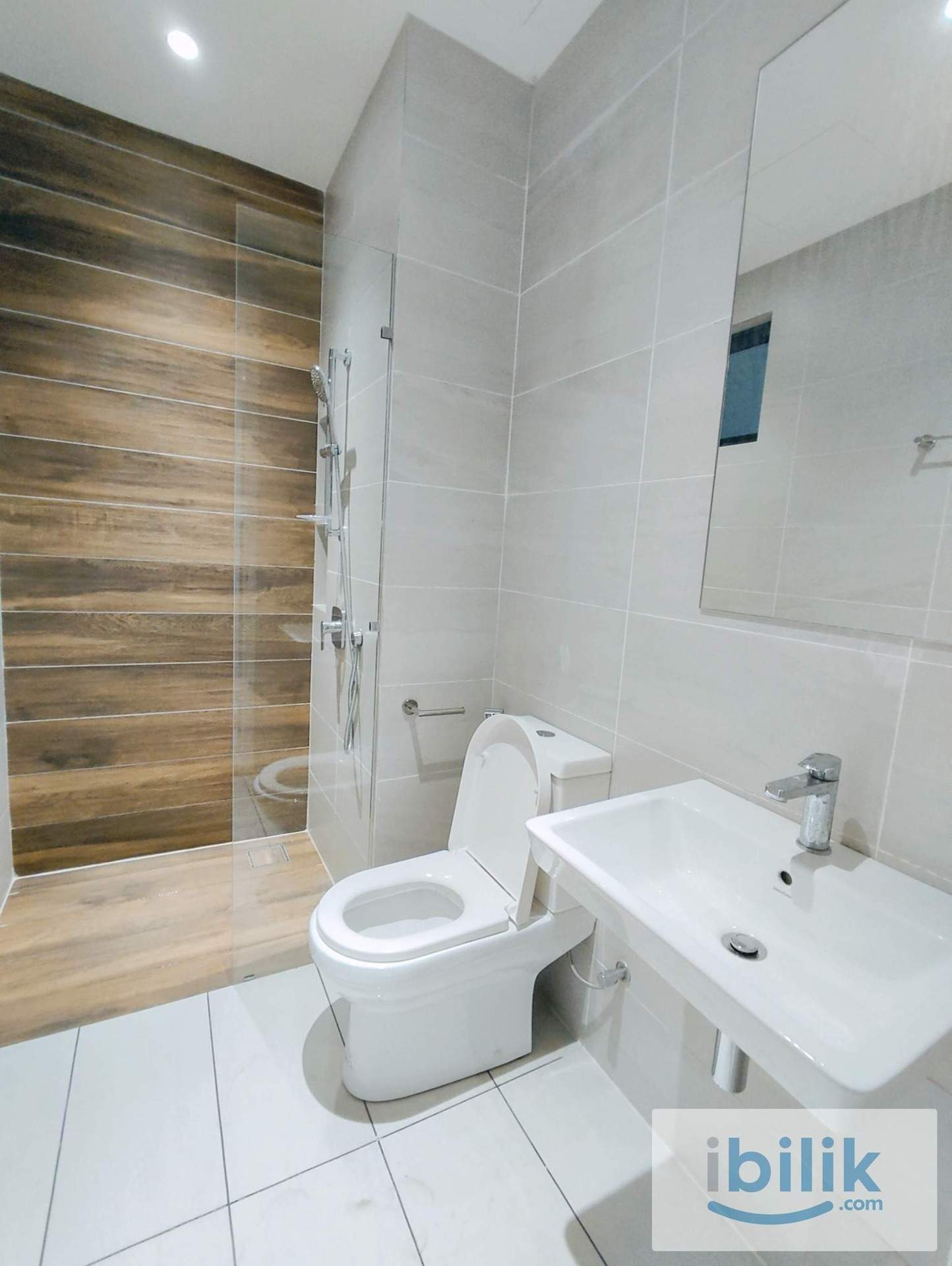 👩‍🦰👨 Mix Gender Medium Room C at Unio Residence, Kepong - Image 9