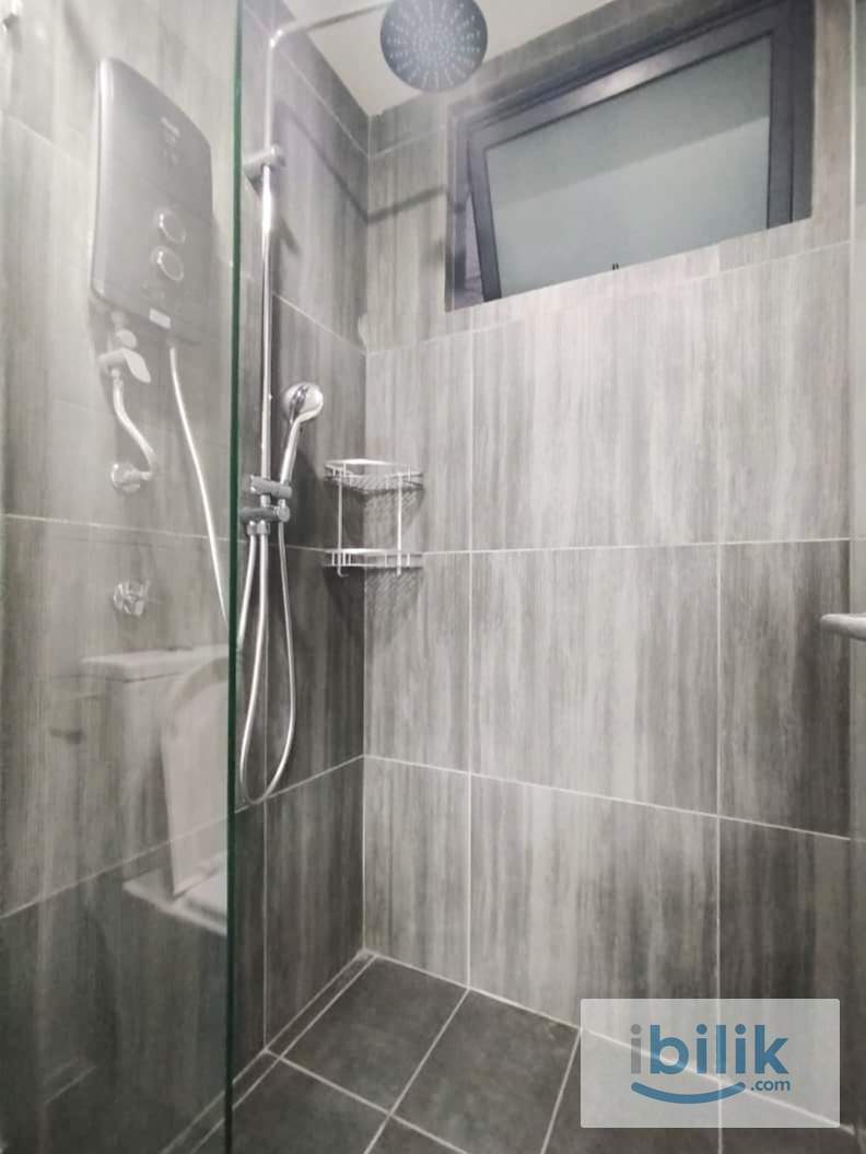 👨 All Male Master Room A at Meta Residences, Putra Permai, Seri Kembangan - Image 6