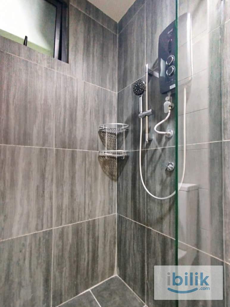 👨 All Male Small Room E at Meta Residences, Putra Permai, Seri Kembangan - Image 4