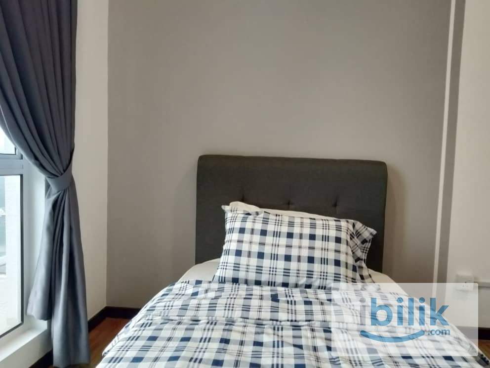 👩 All Female Medium Room 1 at 7 Tree Seven, Bandar Mahkota Cheras 🚌 Rapid KL On-Demand Van to MRT Bukit Dukung - Image 1