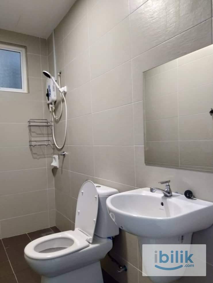 👩 All Female Medium Room 1 at 7 Tree Seven, Bandar Mahkota Cheras 🚌 Rapid KL On-Demand Van to MRT Bukit Dukung - Image 6