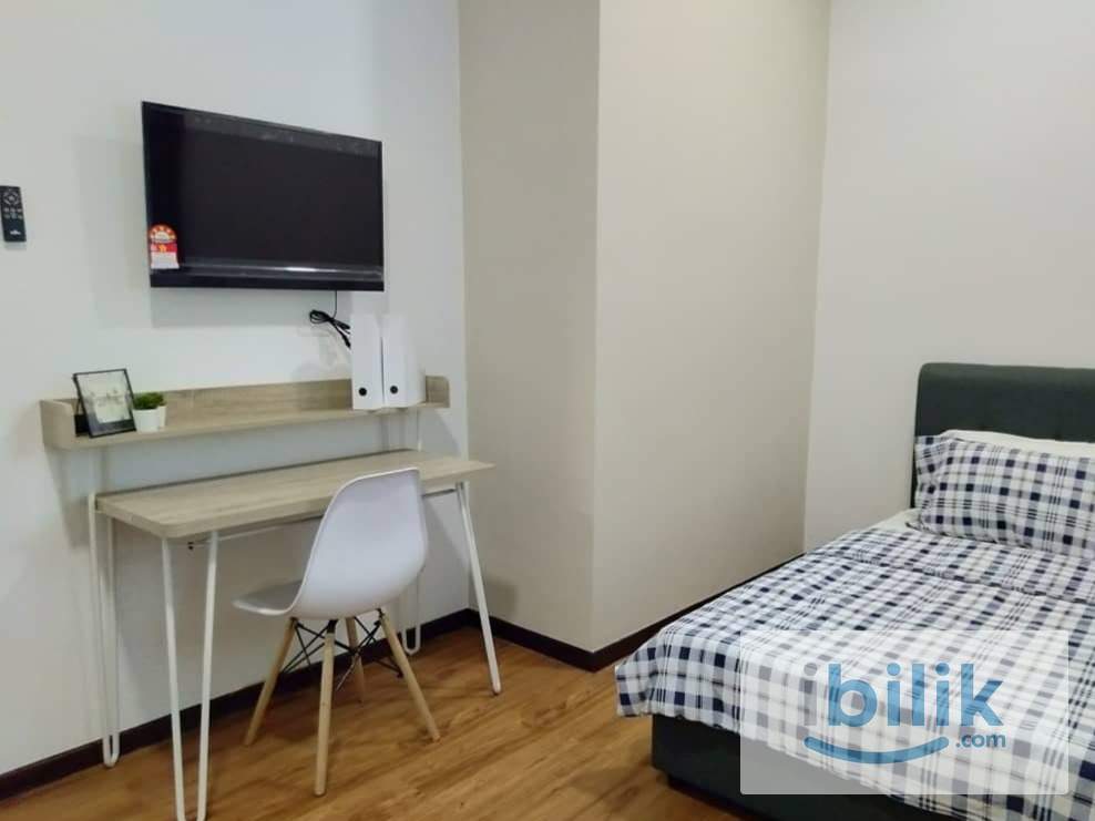 👩 All Female Medium Room 3 at 7 Tree Seven, Bandar Mahkota Cheras 🚌 Rapid KL On-Demand Van to MRT Bukit Dukung - Image 1