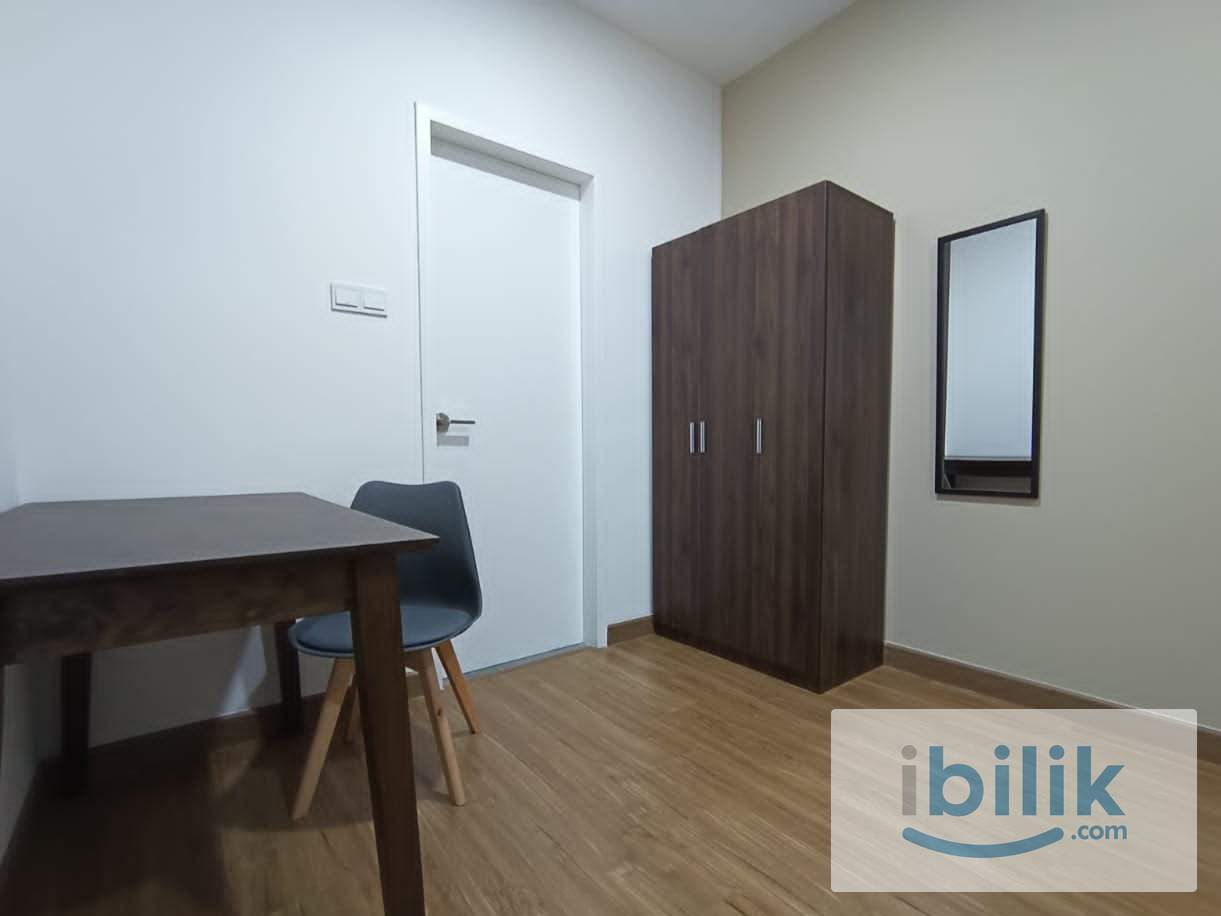 👩 All Female Master Room A at Aratre Residence, Ara Damansara Near LRT 🚃 - Image 1