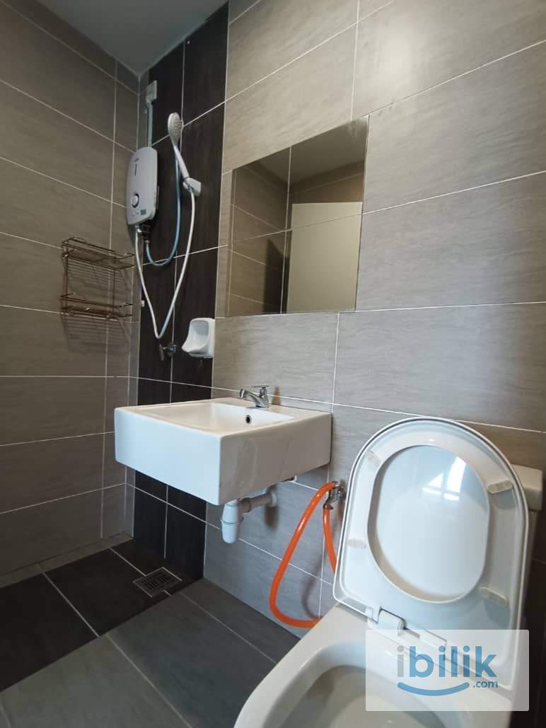 RD 👩🏼 All Female Medium Room C A1613 at Residensi Suasana, Damansara Damai - Image 4